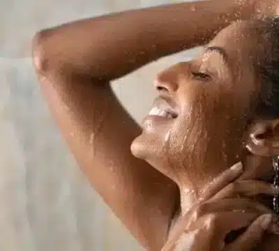 Shower at Abu Dhabi Airport